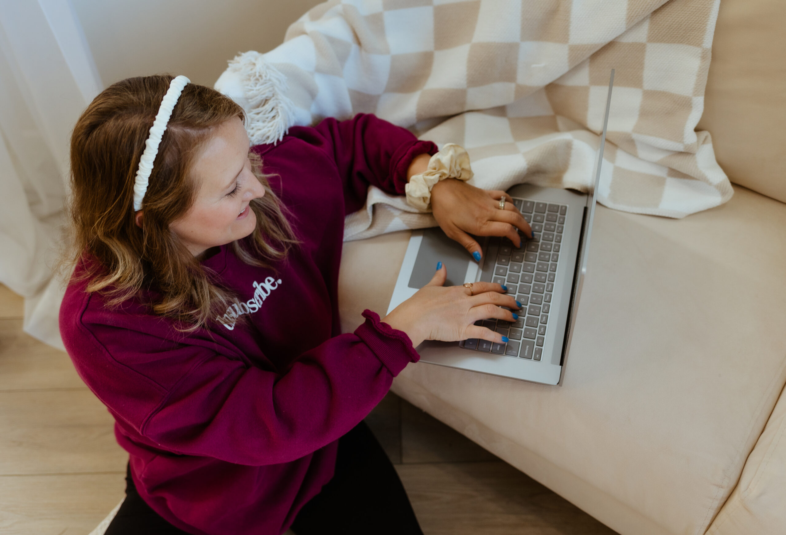woman typing on computer
